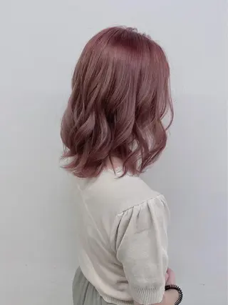 ミディアム サロウィン新宿三丁目East所属・顔周りレイヤー/新宿 /モテ艶カラー/航介のヘアスタイル