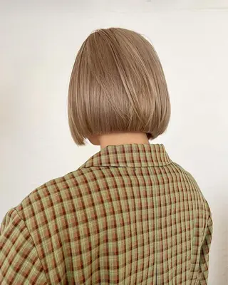 ミディアム カラー 藤原 怜央のヘアスタイル