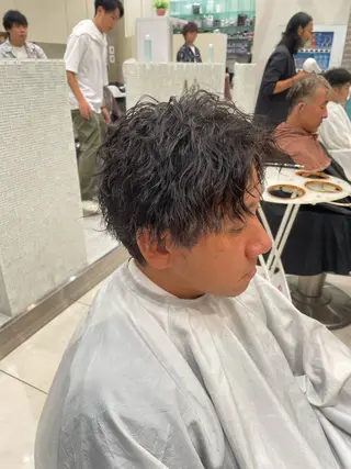 ショート パーマ メンズ メンズパーマ特化 真栄平有希のヘアスタイル