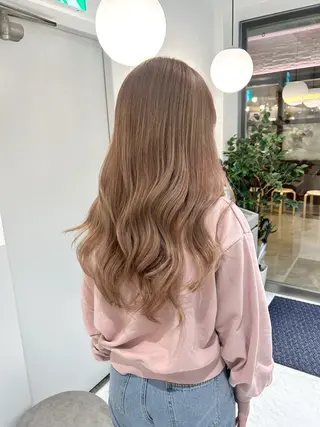 ロング カラー 薄田 珠美のヘアスタイル