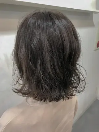 カラー 山本 鮎里のマツエク・マツパデザイン