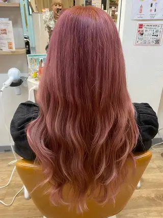 セミロング カラー ブリーチなし透明感 🕊ワダ　ユイのヘアスタイル