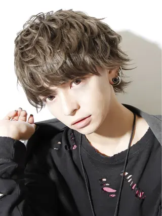 ショート カラー メンズ メンズパーマ特化🏆 宮崎健人✨️のヘアスタイル