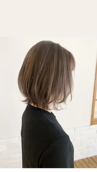 ショート カラー 透明感カラー🦋艶髪 イヴカ💙のヘアスタイル