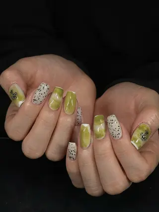 ネイル Eym.所属・Eym. nailのネイルデザイン