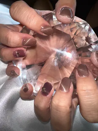 ショート YOKOSUKA🧸 NAIL🌿🫧💛のネイルデザイン