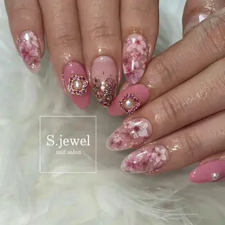 ネイル S♡JEWEL所属・S. JEWELのネイルデザイン