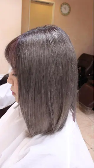 ミディアム カラー ポ コのヘアスタイル