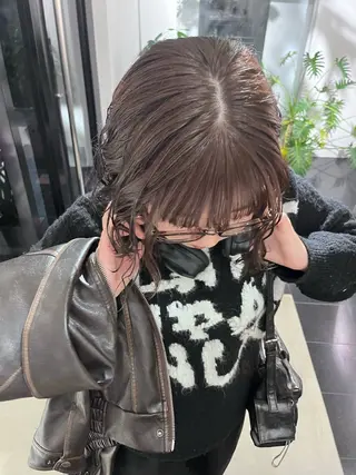 ショート Yui⭐️ 透け感カラーのヘアスタイル