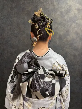 セミロング ヘアアレンジ 🦋ブリーチなしダブ ルカラー🌈MEGUのヘアスタイル