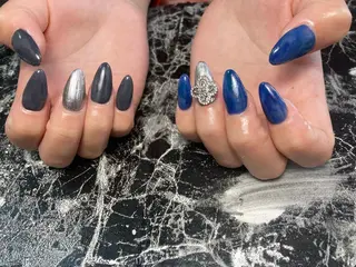 ミディアム ネイル ✴︎ Delightのネイルデザイン