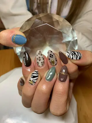 ネイル LAVISH nail salonのネイルデザイン