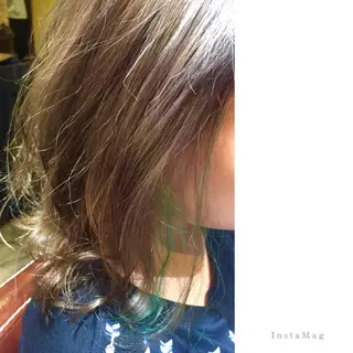 セミロング カラー Lyhair🦊🎀 AKIのヘアスタイル