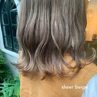 ミディアム カラー RINA🧤 デザインとボブのヘアスタイル