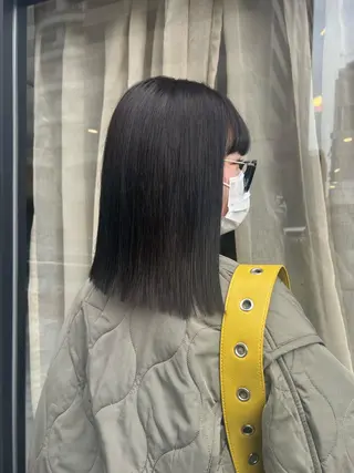 ミディアム マテリアル 中央駅店のヘアスタイル