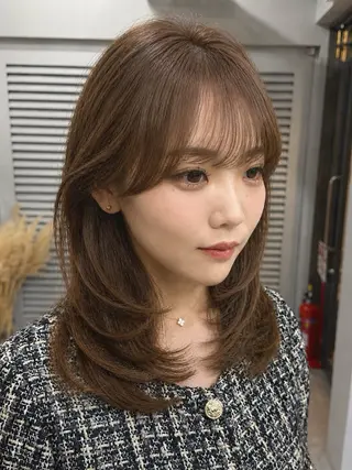 ミディアム カラー レイヤーカット 韓国風PAOのヘアスタイル