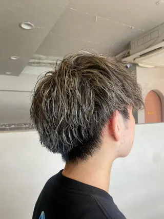 カラー パーマ メンズ 佐々木 雪菜のヘアスタイル