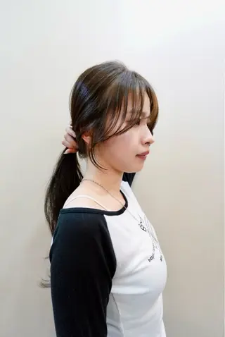 セミロング SALOWIN二子玉川South店所属・AYANO ／レイヤー／オリーブのヘアスタイル