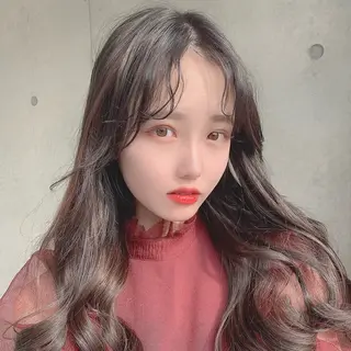 セミロング カラー 🩵色落ち可愛い 寒色カラー🩵のヘアスタイル