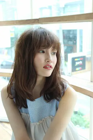 セミロング カラー パーマ Memoriese 表参道のヘアスタイル