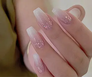 ネイル KARI ネイルサロンのネイルデザイン