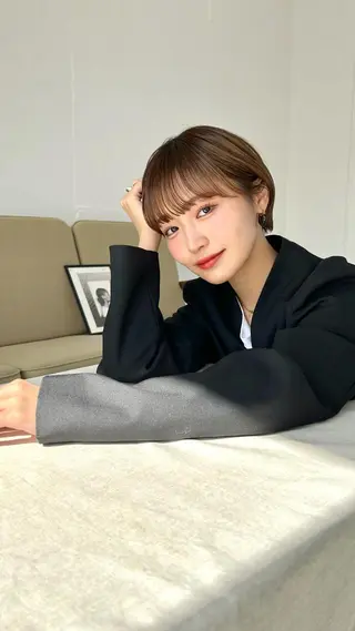ショート カラー 一ノ瀬 暁のヘアスタイル