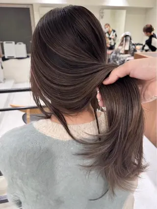 ロング カラー レイヤーカット/透明 感カラー/aikaのヘアスタイル