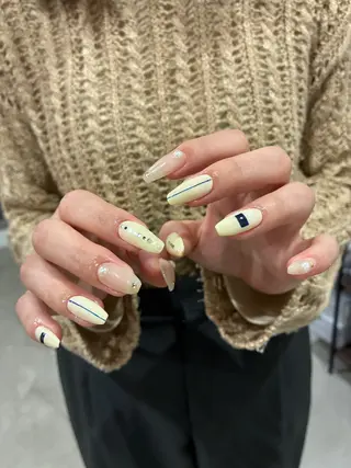 ネイル 🎼CAFUNÉ_ TOKYO.•*¨のネイルデザイン