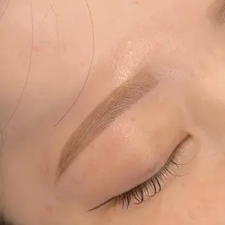 アイブロウ eyes三ノ宮所属・. Yの眉毛・アイブロウイメージ