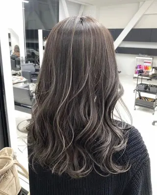 セミロング メンズ眉毛サロン⚪️ マユクリア名古屋栄店の眉毛・アイブロウイメージ