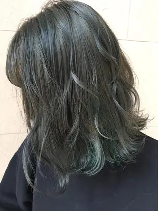 ミディアム レイヤーカット 川田くるみのヘアスタイル