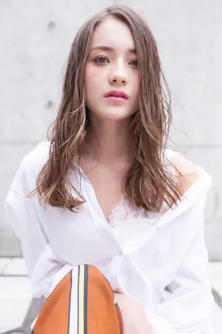 ロング お気に入り数2.3万 🏆SHO🏆のヘアスタイル