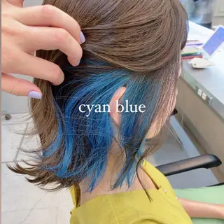 ショート カラー 岡野 静華のヘアスタイル