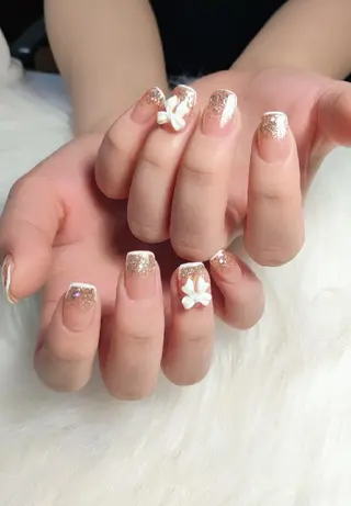 ネイル 横浜市中区曙町 E·U·Bネイルのネイルデザイン