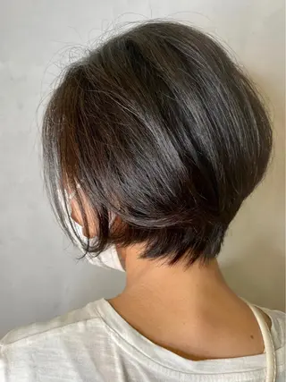 ショート まとまる美髪矯正 ×レイヤーカットのヘアスタイル