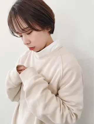 ショート カラー 市川 千夏のヘアスタイル