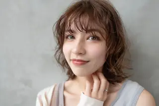 ミディアム カラー 10月限定モニター 髪質改善美髪矯正のヘアスタイル