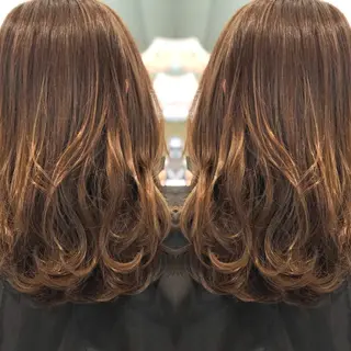 セミロング 山田 香織のヘアスタイル