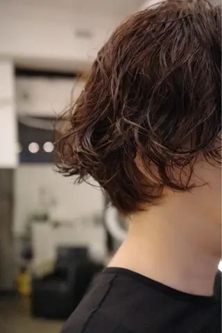 ショート パーマ ミタニ ナギサのヘアスタイル