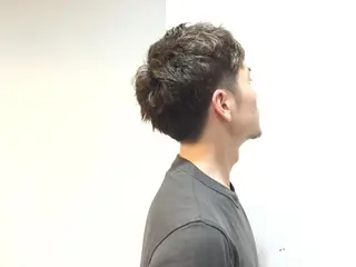 カラー パーマ メンズ 岡田 杏のエステ・リラクイメージ