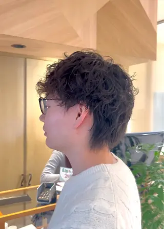 ショート パーマ メンズ 山口 陸のヘアスタイル