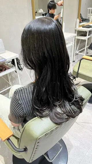 ロング カラー 新宿/ヘアカラー AiNAのヘアスタイル