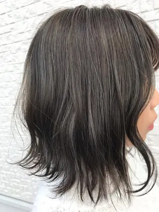 ショート カラー 藤井 健のヘアスタイル