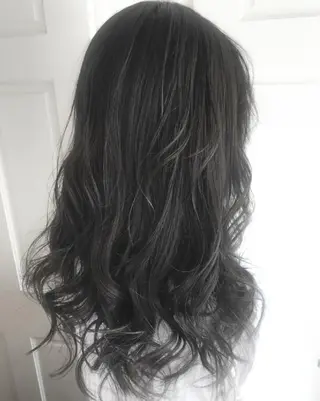 ロング カラー ショート✨ボブ✨代表 新田見美仁のヘアスタイル