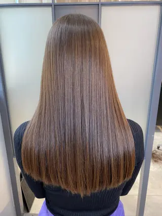 セミロング カラー 【透明感、艶髪】西村 有司のヘアスタイル