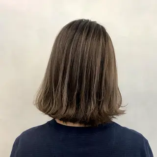 ショート カラー カット・ブリーチ TAIGAのヘアスタイル