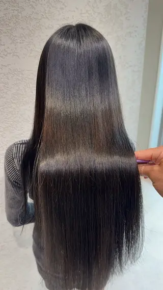 セミロング カラー 縮毛矯正✨🫧 レイヤー川村利幸のヘアスタイル