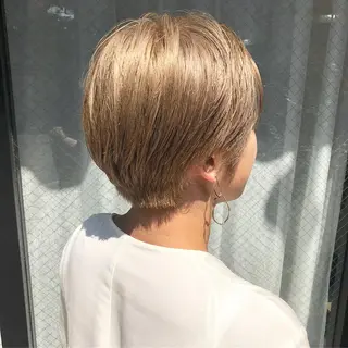 ショート カラー レイヤー/顔周り /AKARIのヘアスタイル