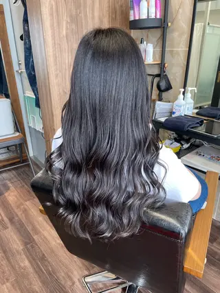 ロング カラー Lull1人美容室 バレイヤージュのヘアスタイル