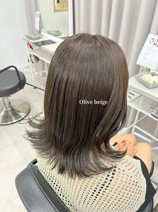 ロング カラー 柔らかオリーブ🌿 HIMARI🌻のヘアスタイル